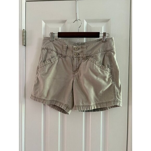North Face Tan Shorts - Picture 1 of 2